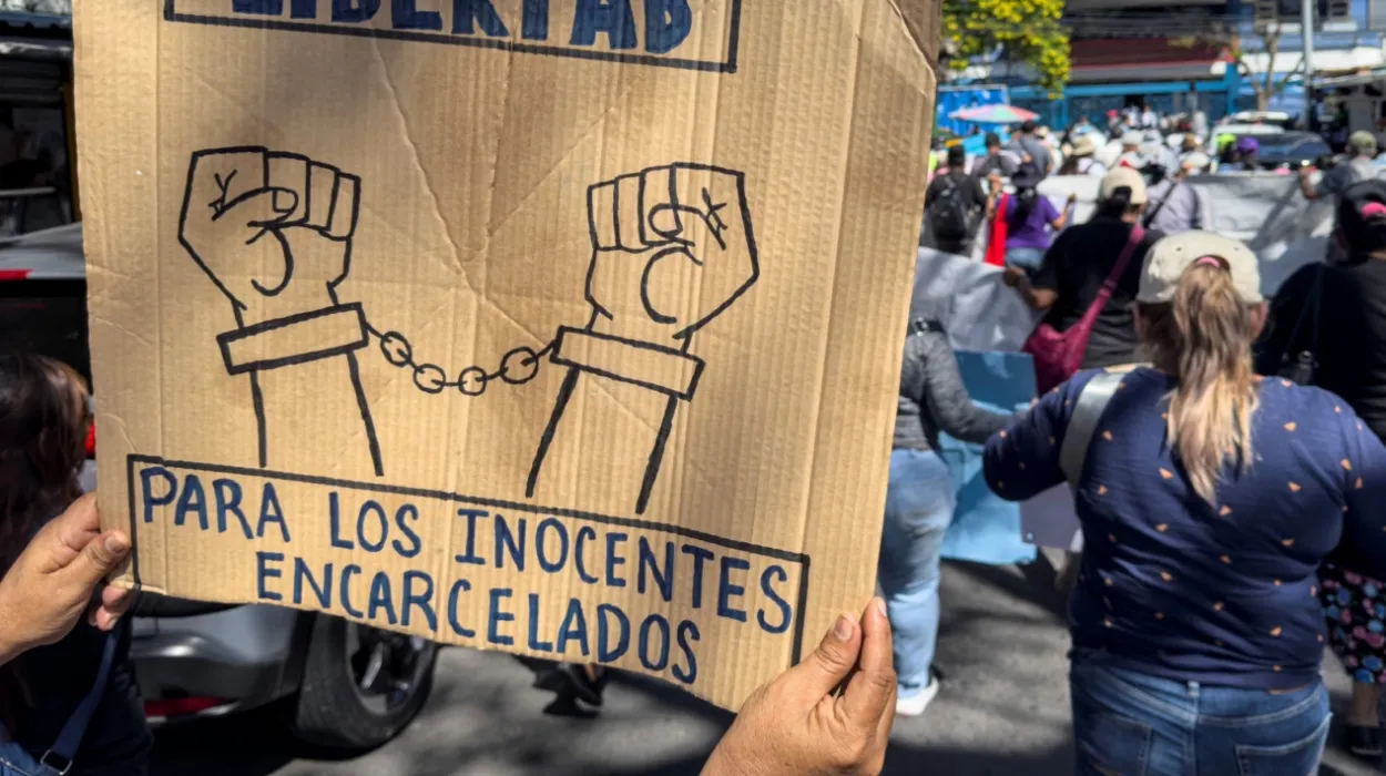 El Salvador State of Exception Faces Crimes Against Humanity Claims
