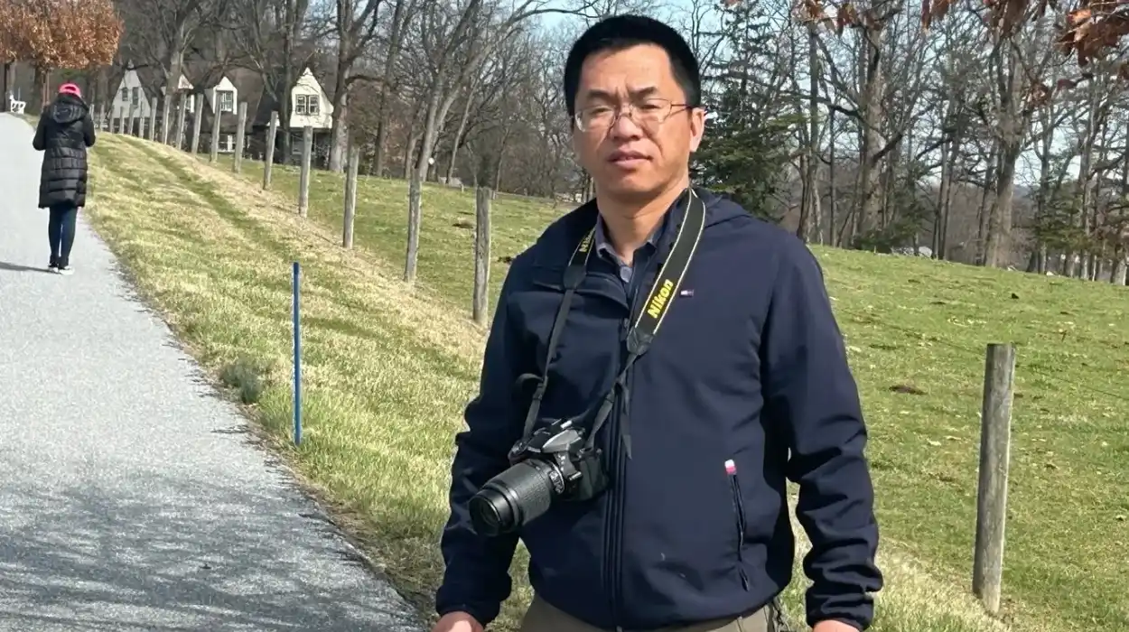 ICE Arrests Asylum‑Seeking Chinese Human Rights Lawyer, Deportation Fears Mount
