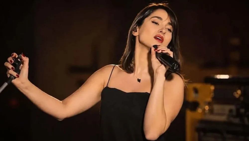 Iran Singer Parastoo Ahmadi Sentenced to 74 Lashes A Defiant Act Against Hijab Laws