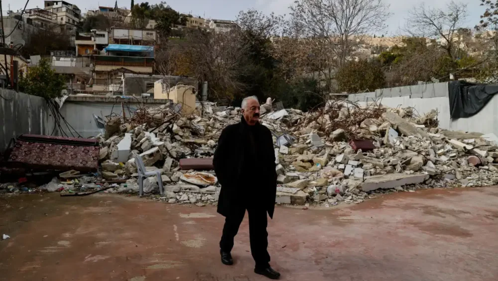 Israel moves to expel Palestinian neighborhood in East Jerusalem, activists say