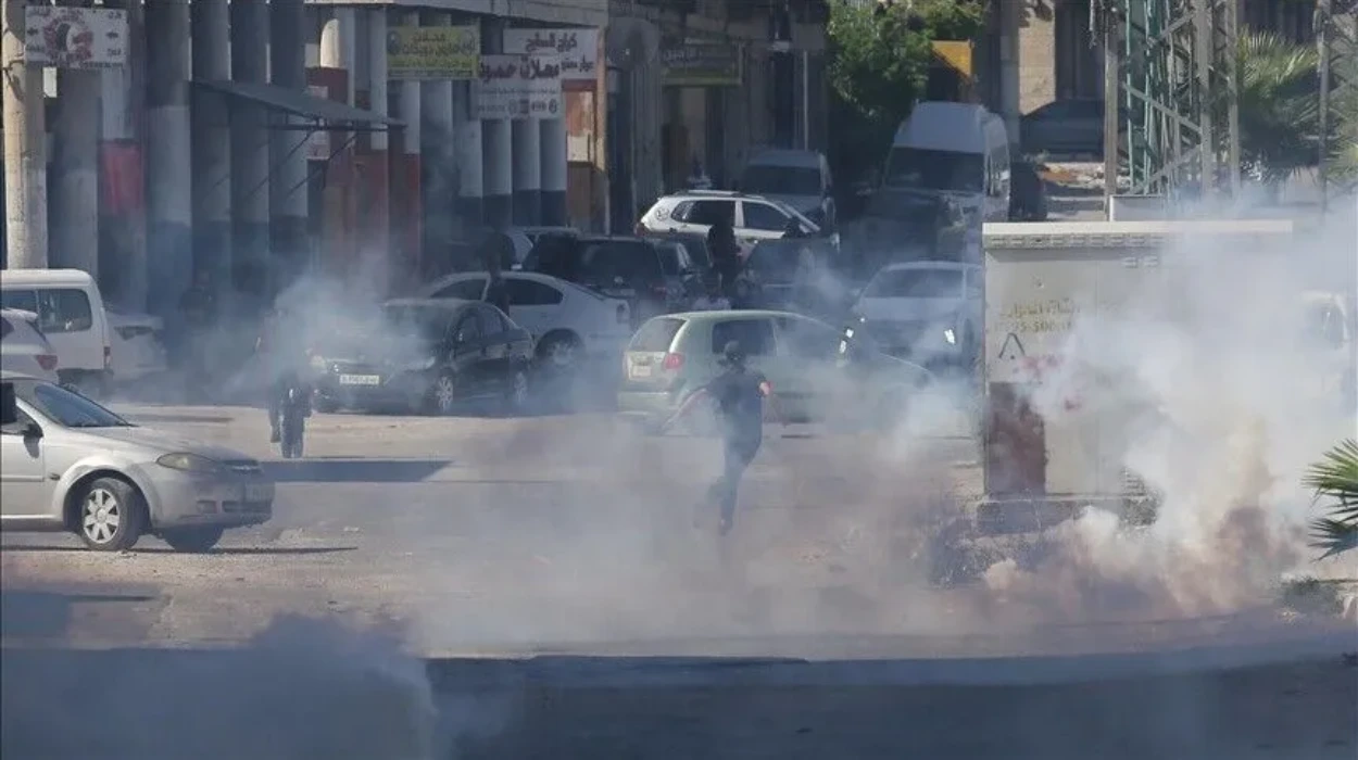 Palestinians Children Suffer Tear-Gas Inhalation During Israeli Raid on West Bank Village
